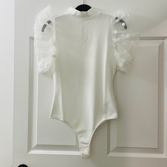 NWOT | TCEC Polka Dot Mesh Sleeve Bodysuit – White – M, L – CT7385 - Picture 2 of 6